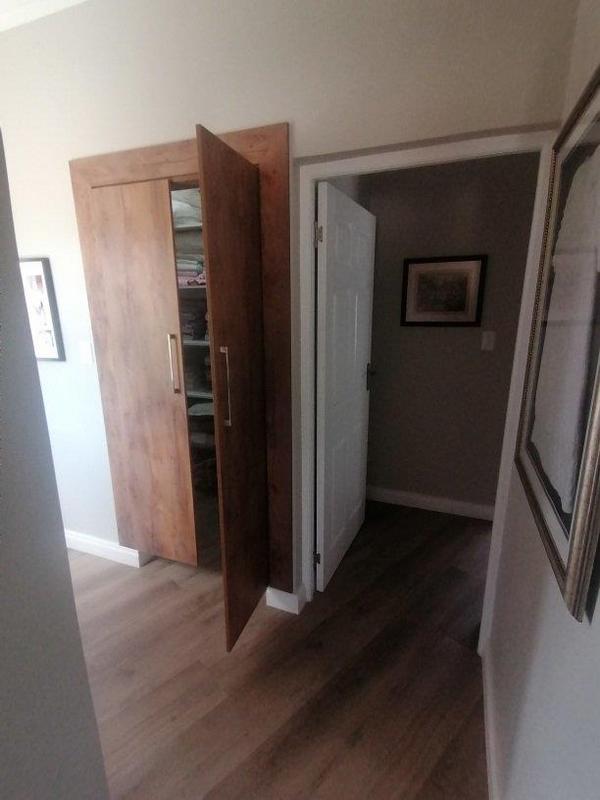 5 Bedroom Property for Sale in Monte Christo Western Cape